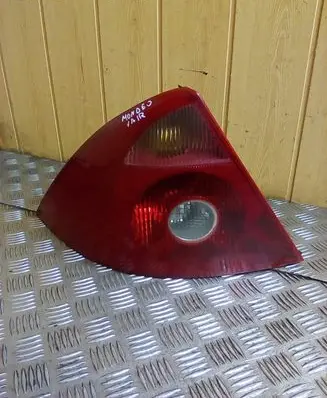 Ford Mondeo Mk III Rear/tail lights 1S7113405A