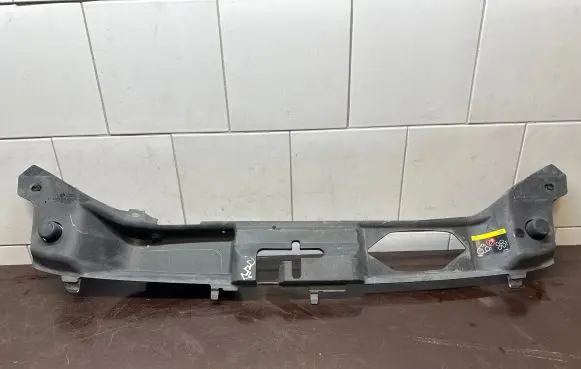 Volvo C30 Engine bonnet/hood lock trim molding 31278663