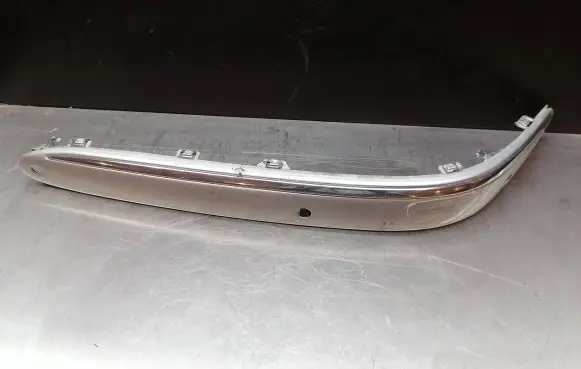 Mercedes-Benz S W220 Front bumper splitter molding A2208851921