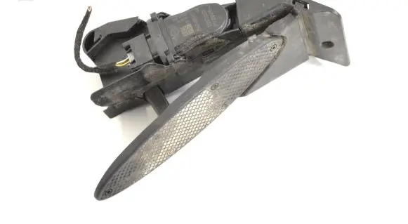 Accelerator throttle pedal