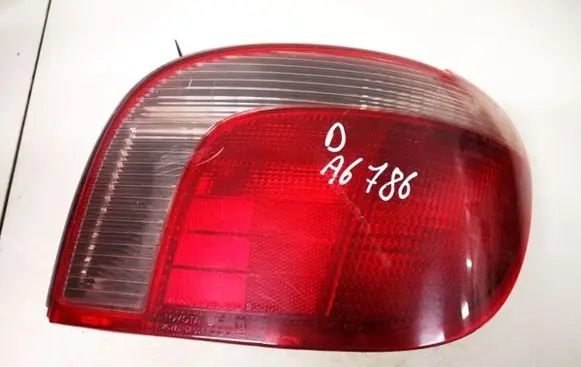 Toyota Yaris Rear/tail lights 530870r 53-0870r
