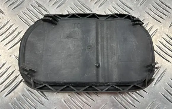 Volvo S40 Headlight/headlamp dust cover 1305239242