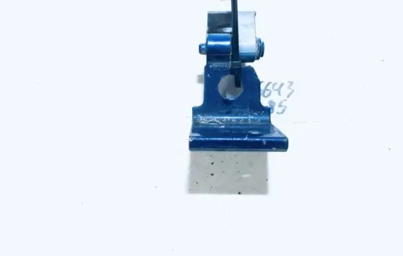 Audi A4 S4 B5 8D Rear door lower hinge
