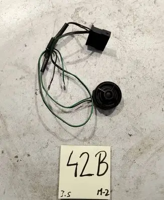 Audi A3 S3 8L Front door speaker 8L0035399