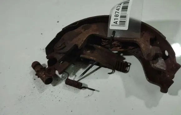 Subaru Outback Handbrake/parking brake pads 