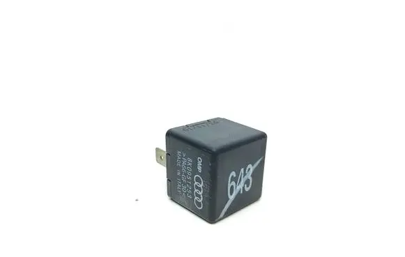 Audi A3 S3 A3 Sportback 8P Other relay 8K0951253