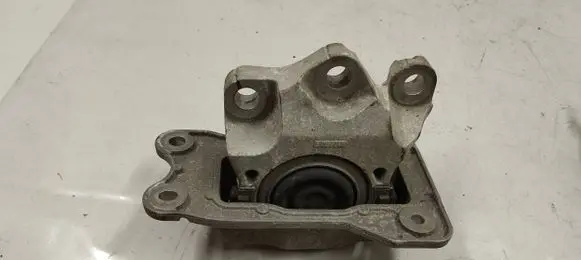 Volvo XC90 Engine mount bracket 31339949