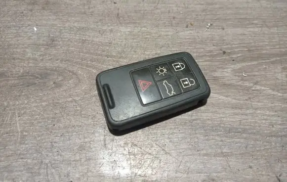 Volvo S80 Ignition key/card