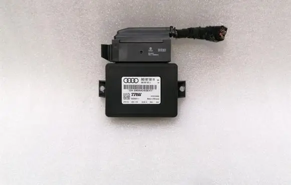Audi RS5 Hand brake control module 8K0907801J