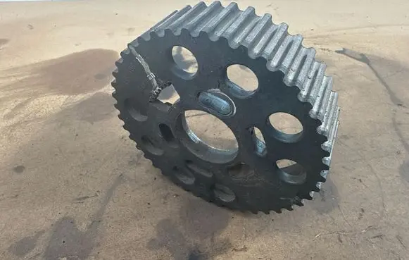 Skoda Octavia Mk2 (1Z) Camshaft pulley/ VANOS 038109111E