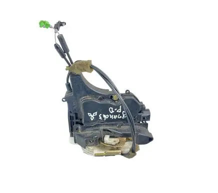Mitsubishi Grandis Front door lock 05Y15