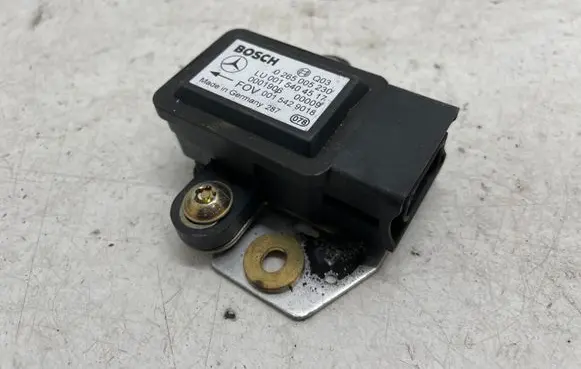 Mercedes-Benz E W211 ESP (stability system) control unit 0265005230 0015404517