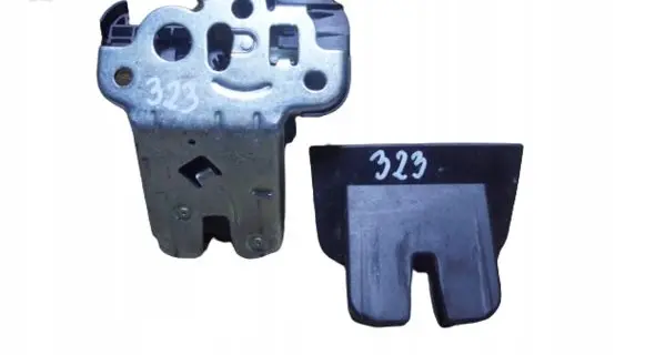 Audi A4 S4 B8 8K Tailgate/trunk/boot lock/catch/latch 8K9827505A