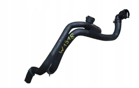 Volkswagen PASSAT B7 Engine coolant pipe/hose 3AA122157G