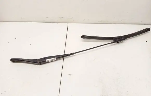 Opel Astra H Front wiper blade arm 13111220