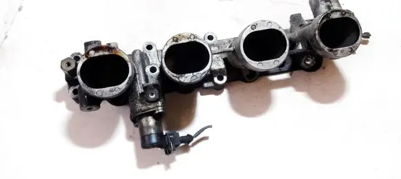 Alfa Romeo 147 Intake manifold