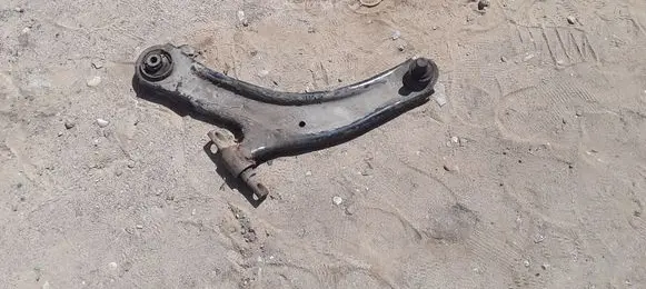 Nissan Qashqai Front lower control arm/wishbone