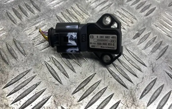 Audi A3 S3 8P Air pressure sensor 038906051C 0281002401 101010T2231A
