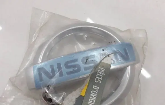 Nissan Primastar Manufacturer badge logo/emblem 8200189430