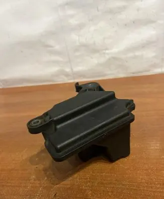 Volvo C30 Vacuum air tank 9646411180 D4468