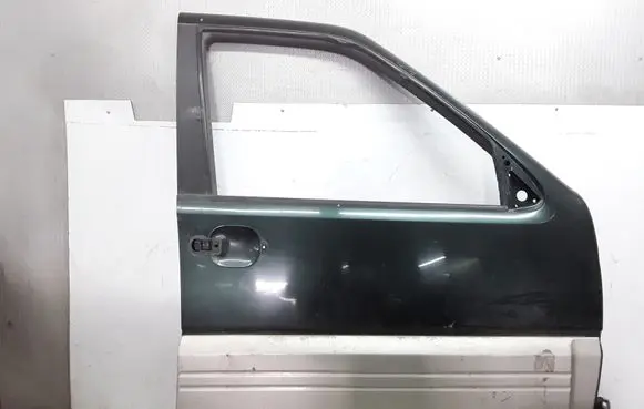 Nissan Terrano Front door