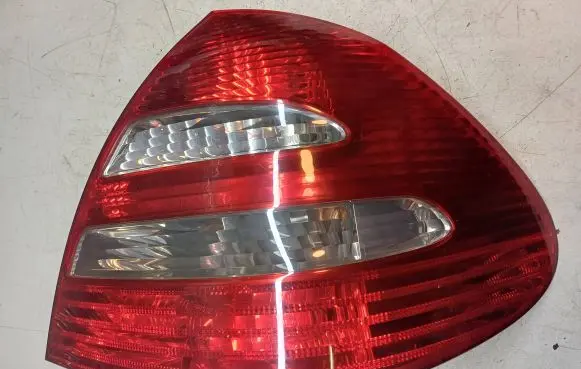 Mercedes-Benz E W211 Rear/tail lights 334008 2118200646