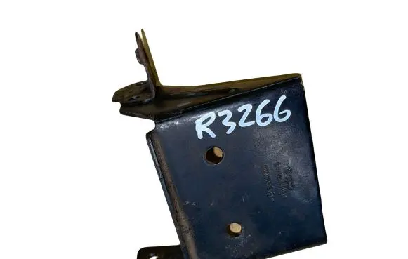 Volkswagen Golf IV Engine mounting bracket 06A103309P
