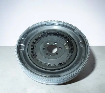 Volkswagen Golf VII Flywheel 03L105266DN