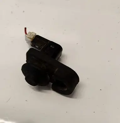 Nissan Primera Front door sensor
