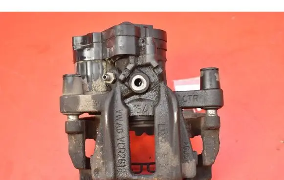Rear brake caliper