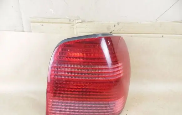 Volkswagen Polo III 6N 6N2 6NF Rear/tail lights