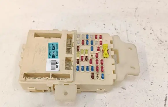 Hyundai ix35 Fuse module 919502S550