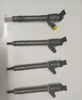 Nissan X-Trail T32 LP gas injectors set 0445110546