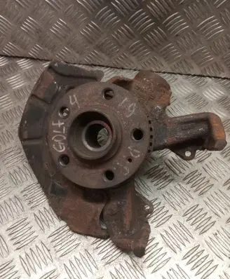 Volkswagen Golf IV Front wheel hub