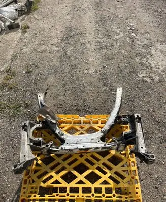 BMW 5 E60 E61 Front subframe 6759461