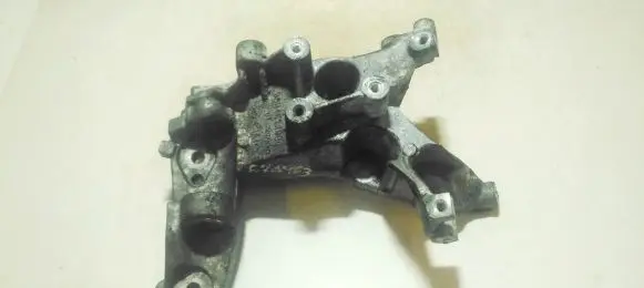 Citroen C3 Engine mounting bracket 9684613880