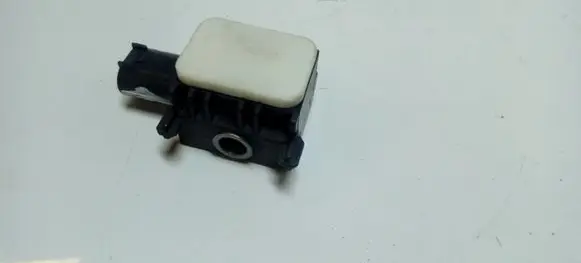 Mercedes-Benz ML W164 Airbag deployment crash/impact sensor 0038202826