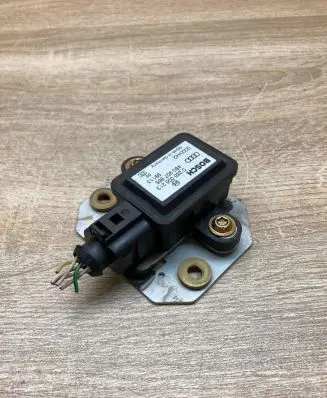 Audi A6 S6 C5 4B ESP acceleration yaw rate sensor 4B0907655 0265005213 WithPlug