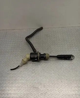 Dacia Sandero II Clutch master cylinder 306100394R