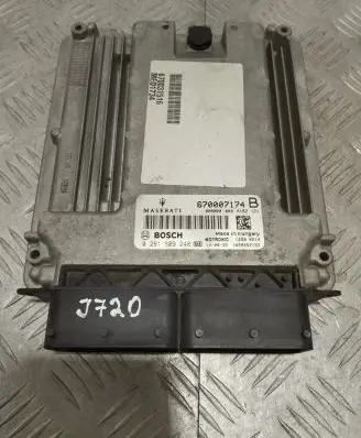 Maserati Ghibli Engine control unit/module 670007174B
