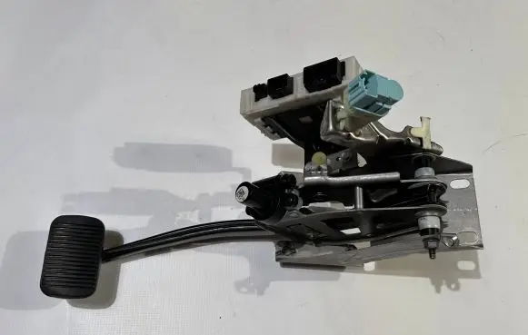 Ford Expedition Brake pedal FL3T-19H271 FL3T-19H378