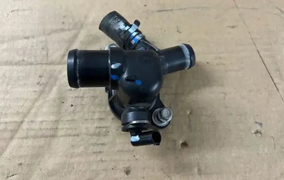 Opel Insignia A Thermostat/thermostat housing 063515605