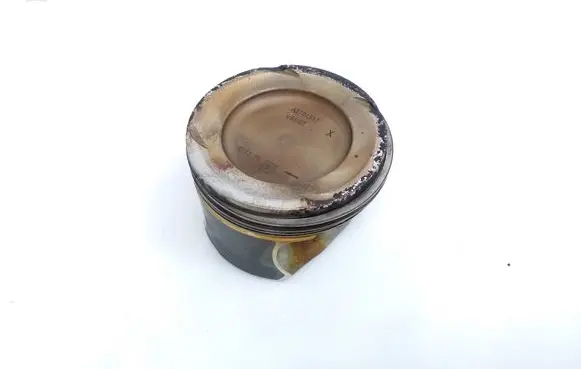 Piston