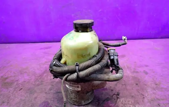 Opel Astra J Power steering pump