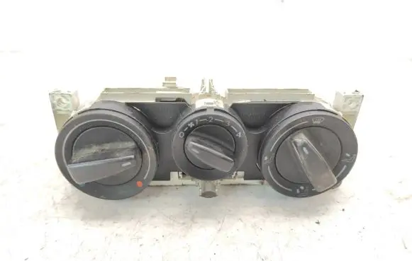 Volkswagen Golf IV Climate control unit