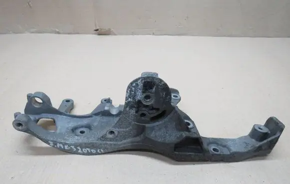 Ford Focus Generator/alternator bracket 9688628580