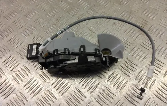 Opel Mokka X Front door lock Psa444422