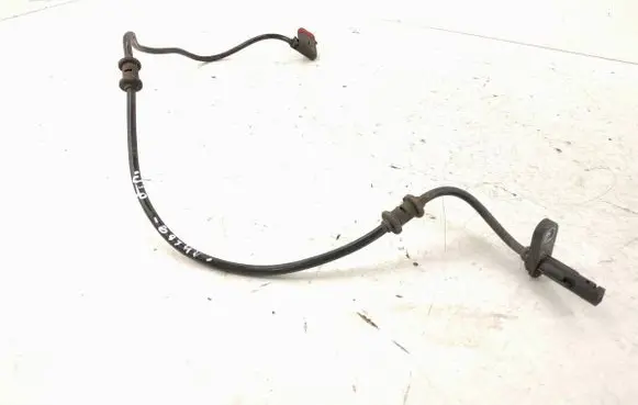 Mercedes-Benz E W212 ABS rear brake sensor 2125402117 A2125402117
