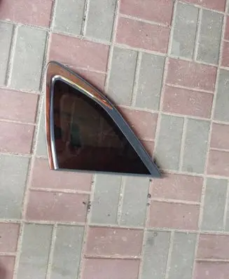 Hyundai Tucson TL Rear side window 43R000392 E001143D DO1184A