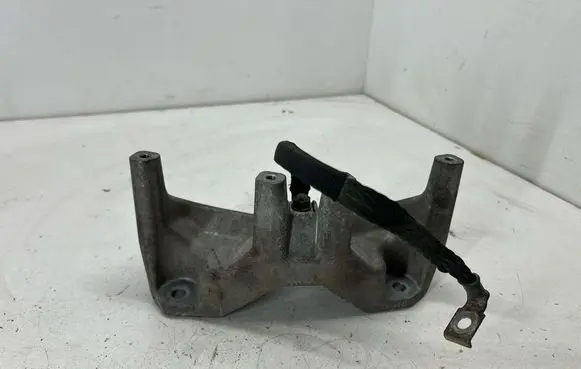 BMW 5 F10 F11 Gearbox mounting bracket 6775909